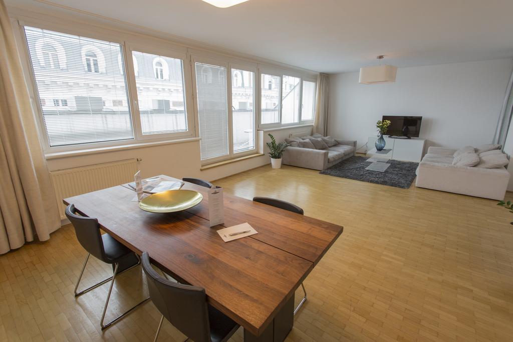 Starlight Suiten Hotel Renngasse Vienna Luaran gambar