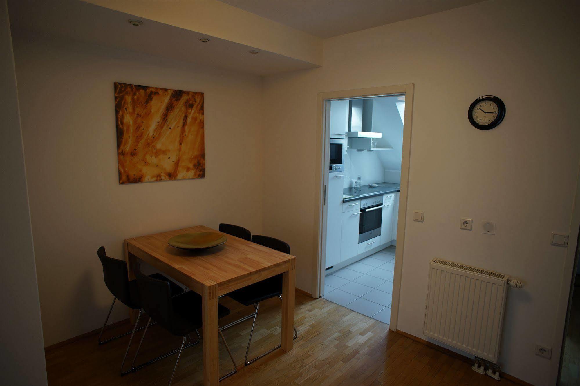 Starlight Suiten Hotel Renngasse Vienna Luaran gambar